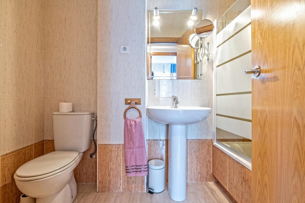 Calido Apartamento Con Piscina En Barcelona Ripollet Kültér fotó