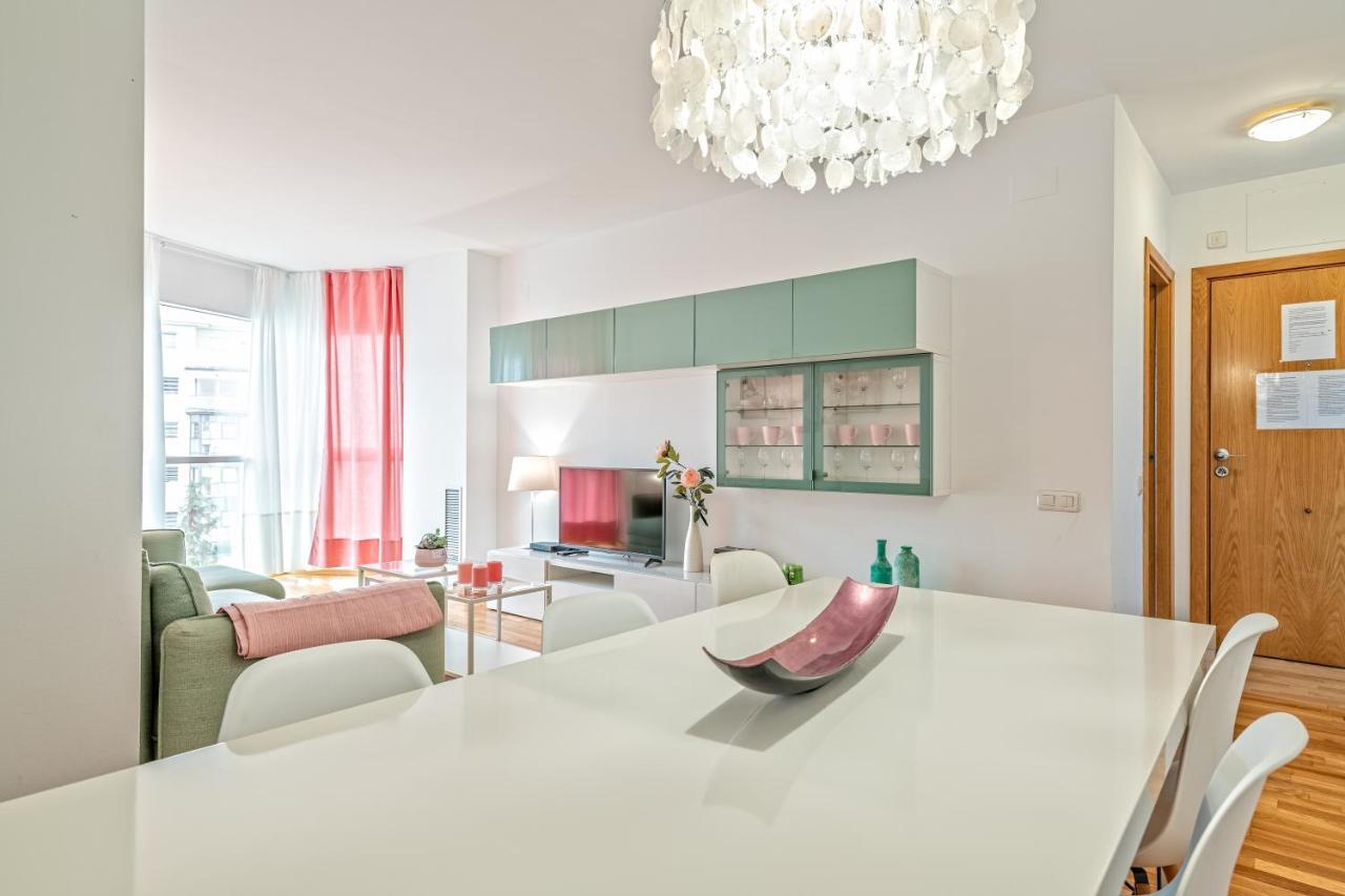 Calido Apartamento Con Piscina En Barcelona Ripollet Kültér fotó